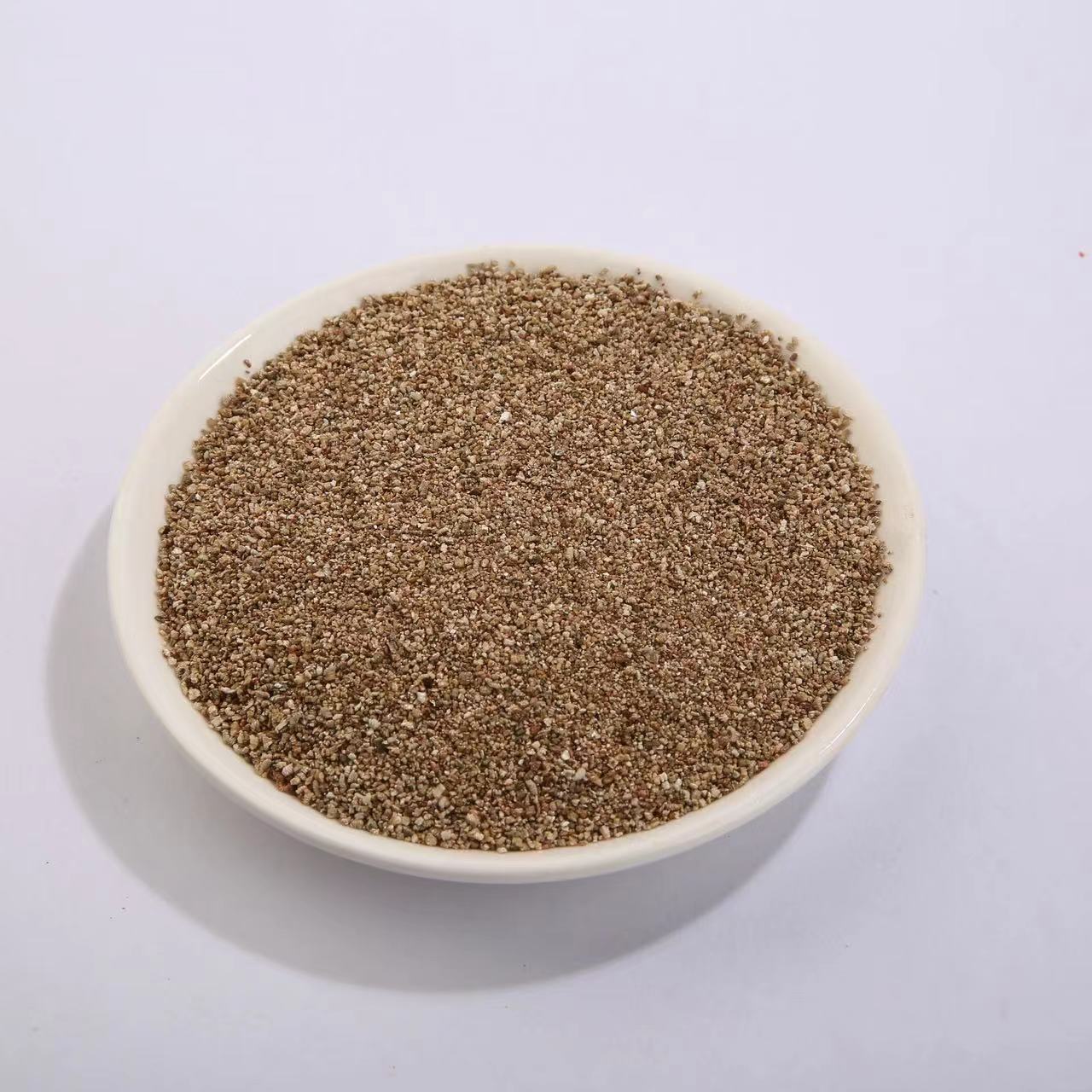 Vermiculite Manufacturers Wholesale Vermiculite For Seed Golden Expanded Vermiculite