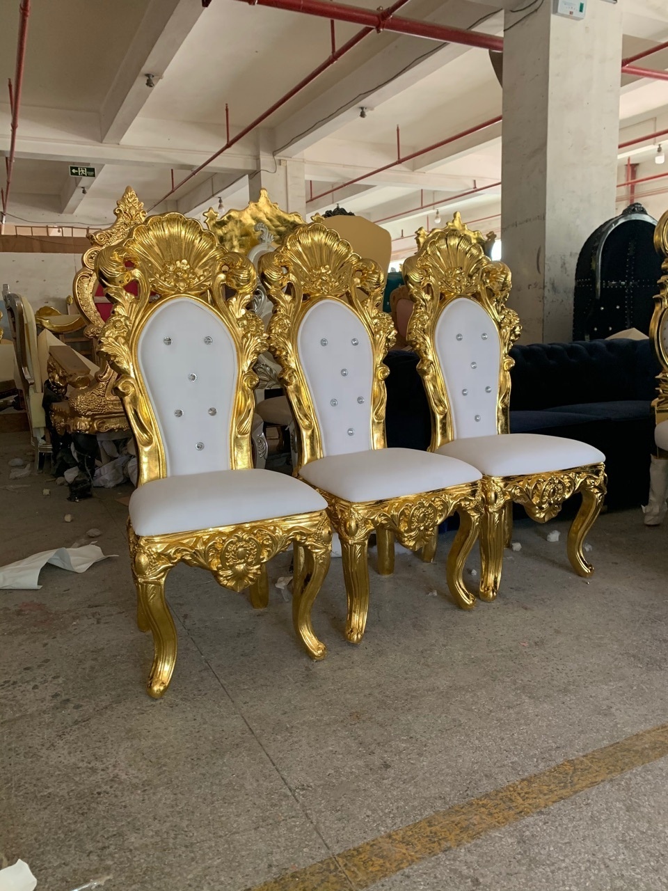 Wholesale Gold High Back Royal Wooden Armless Throne Dinning Chair