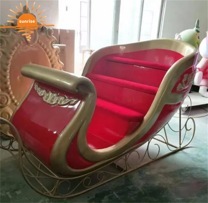 Lifesize Painted Fiberglass Santa Sleigh for Commercial Outdoor Christmas Decoration