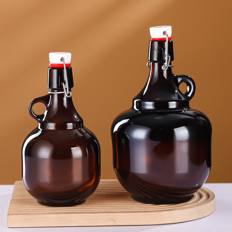 Supplier 2L Amber Empty California Style Beer Growler Glass Wine Bottle with Swing Top and Handle