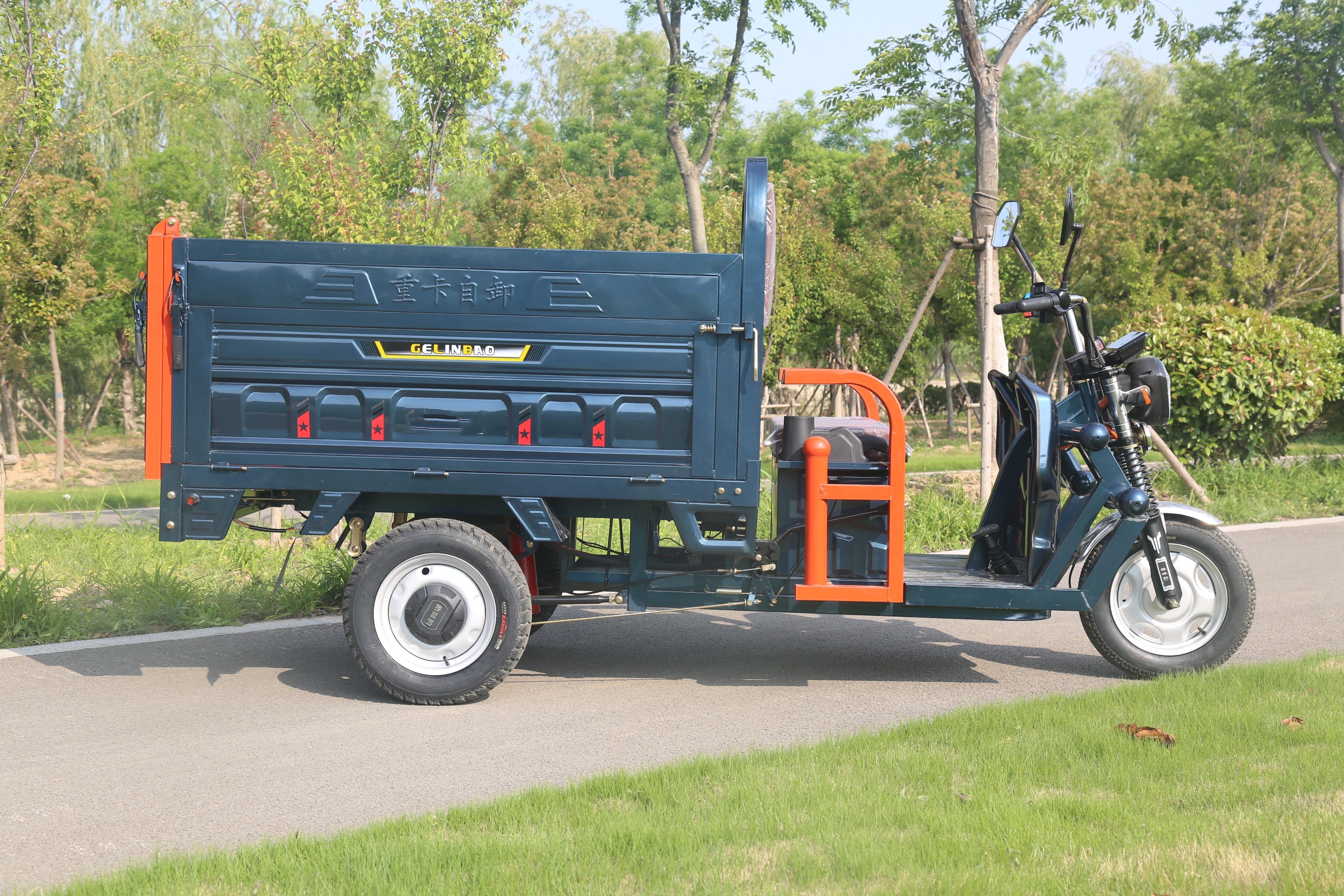 Big Loading  Electric Cargo Tricycle 3 Wheel Electric Tricycle Motorized Tricycles Truck