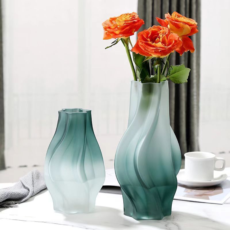 Light luxury large vase, floor to ceiling living room, flower decorations Advanced tulip glass vase with floral arrangement