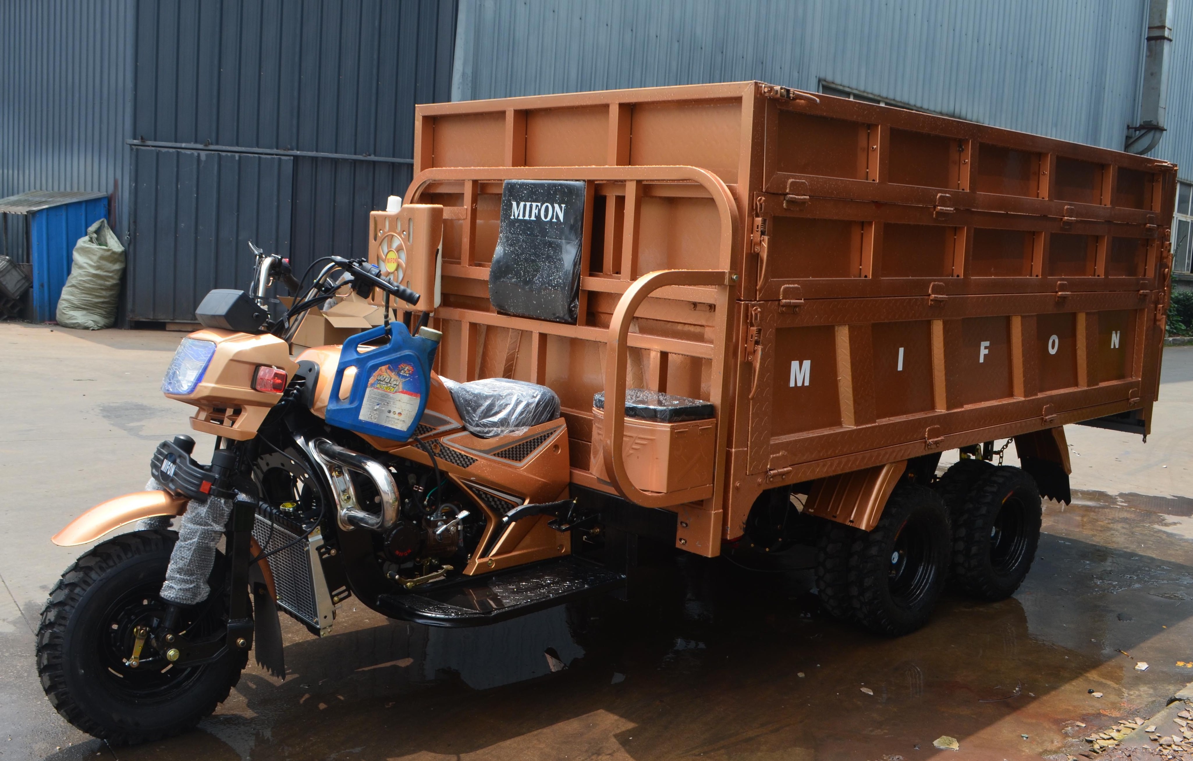 300CC  Customized double axle nine wheel heavy load tricycle with dumper for sale