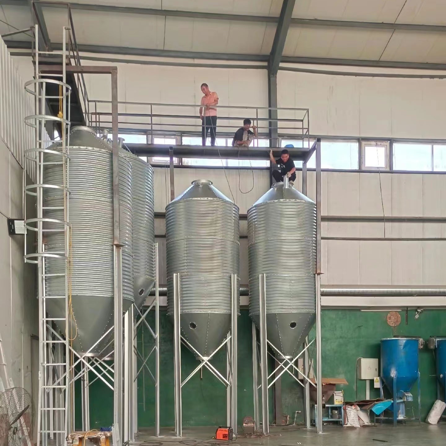 10 ton 15 ton 20 ton 30 ton Capacity Vertical Grain Storage Silo For Pig Farm Sale