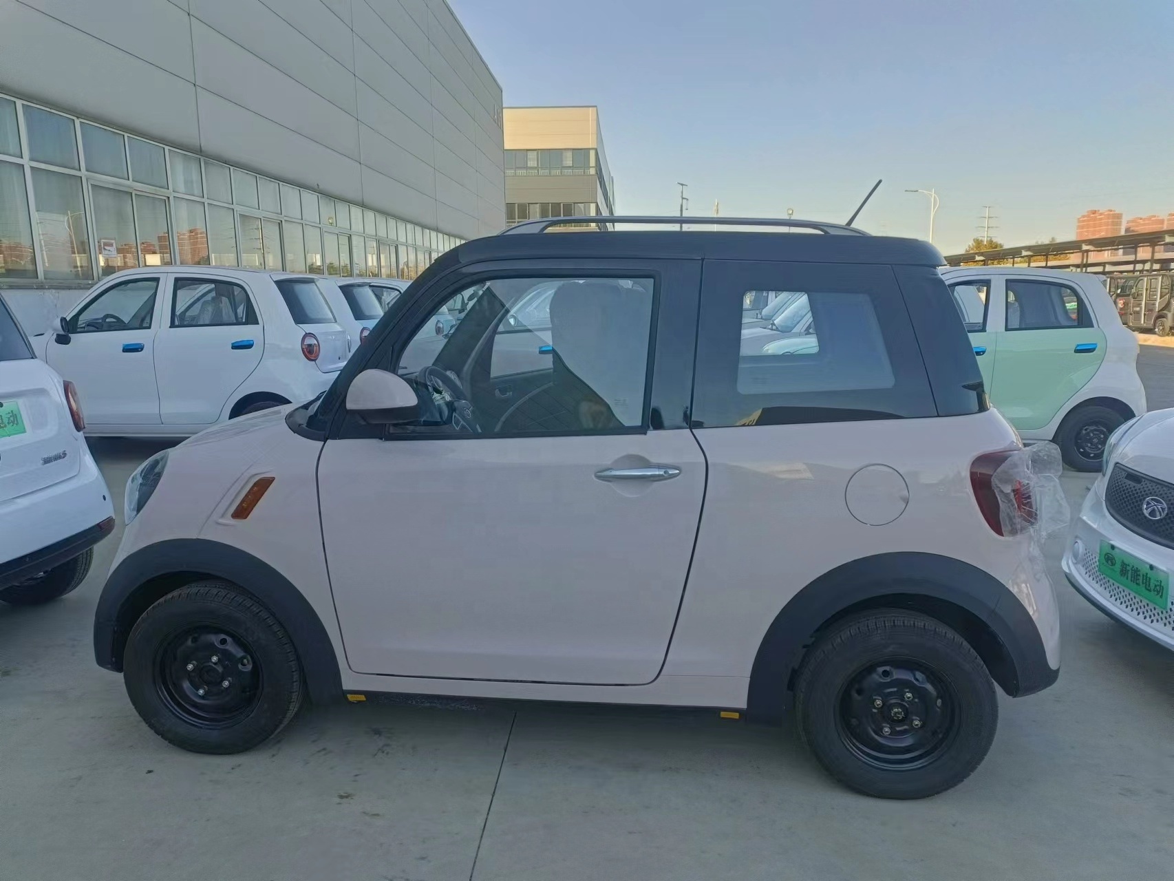 hot sale smart new energy adult four 4 wheel mini electric small car made in china electric car