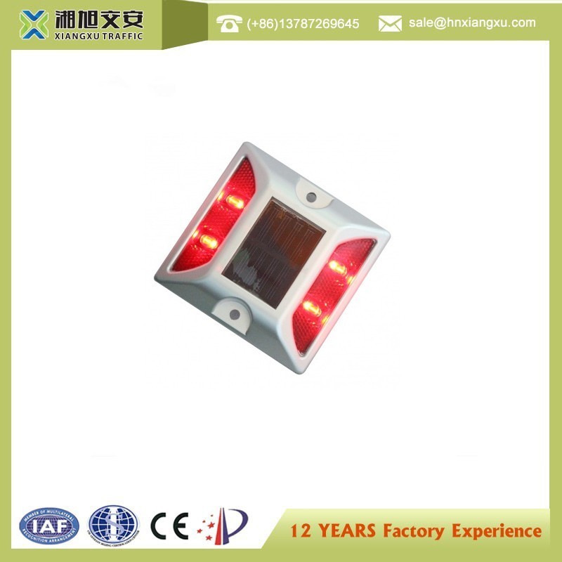 Superior quality flash solar cat eyes LED Solar Powered LED Safety Road Stud Highway Road Stud