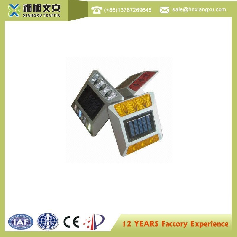 Superior quality flash solar cat eyes LED Solar Powered LED Safety Road Stud Highway Road Stud