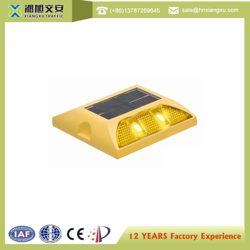 Superior quality flash solar cat eyes LED Solar Powered LED Safety Road Stud Highway Road Stud