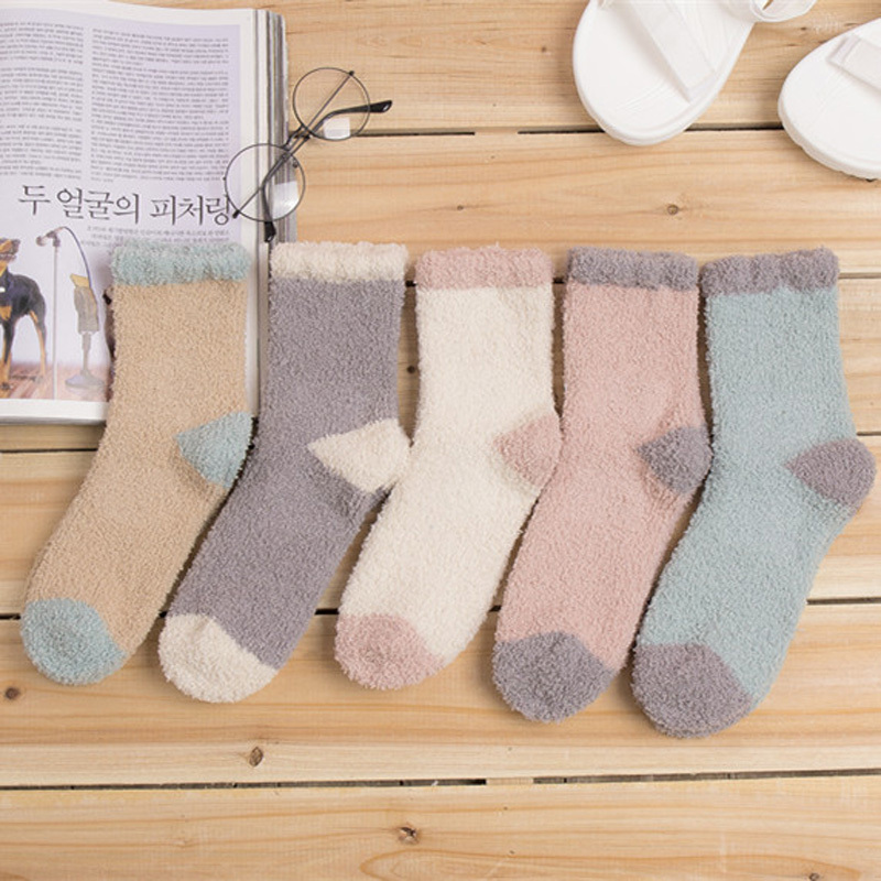 Drop shipping OEM/ODM Winter Fuzzy Socks Custom Logo Embroidery Female Socks Indoor Floor Thick Coral Fleece Warm women socks