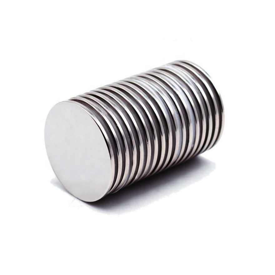 Direct Selling N52 Strong Magnetic Adhesive Thin Silver Nickel Coating Round Disc Neodymium fridgerator Magnet