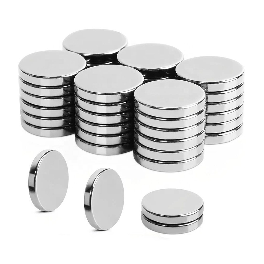 Direct Selling N52 Strong Magnetic Adhesive Thin Silver Nickel Coating Round Disc Neodymium fridgerator Magnet