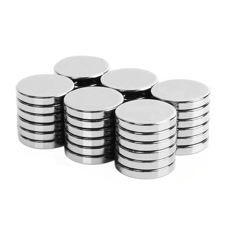 Direct Selling N52 Strong Magnetic Adhesive Thin Silver Nickel Coating Round Disc Neodymium fridgerator Magnet