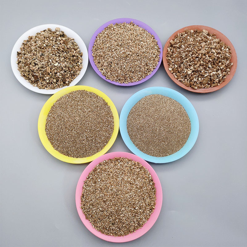 High quality crude vermiculite horticultural agricultural golden yellow expanded vermiculite pellets wholesale at low price