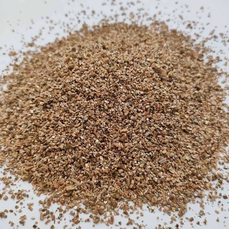 High quality crude vermiculite horticultural agricultural golden yellow expanded vermiculite pellets wholesale at low price