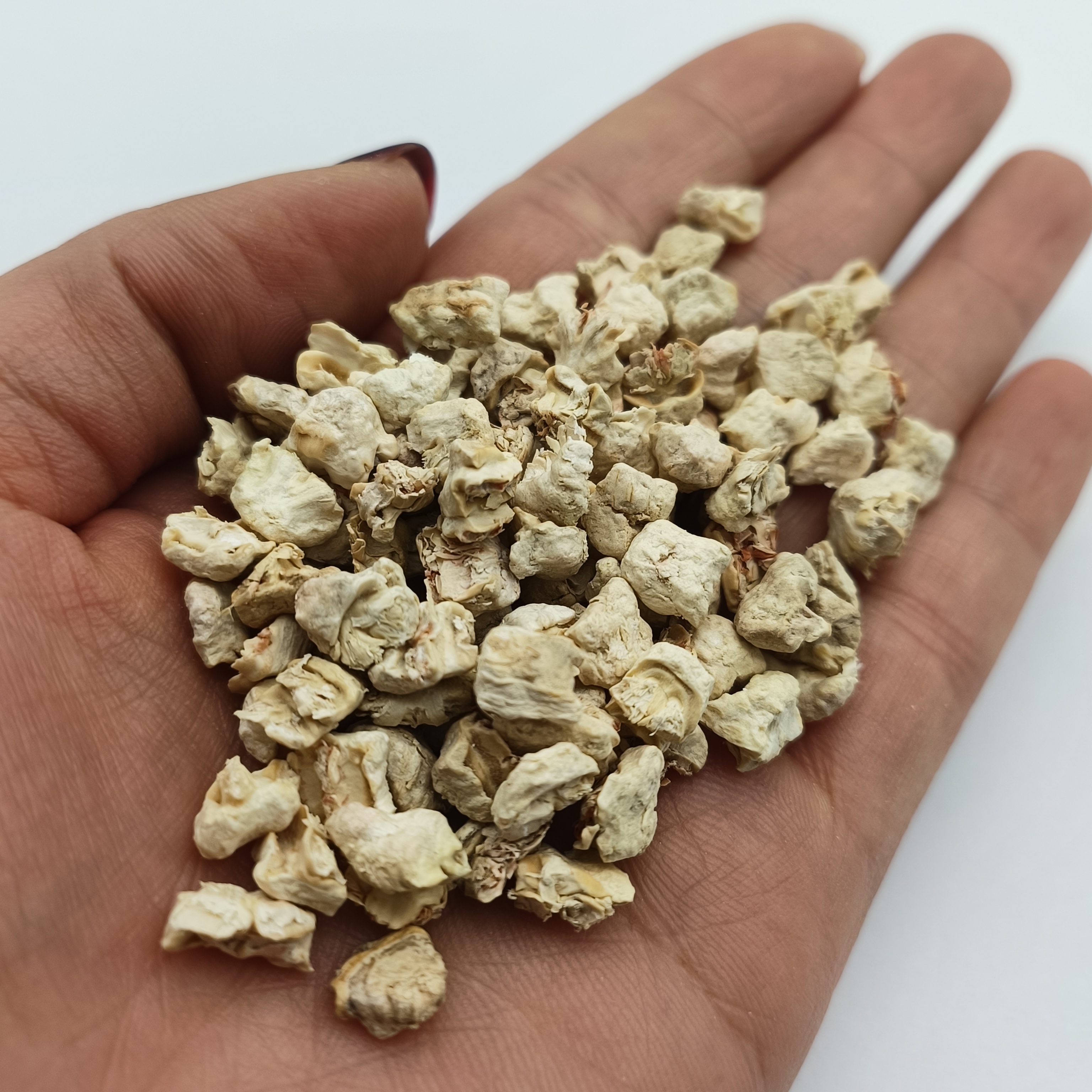 Wholesale of natural corn cob pellets for animal feed in factories with complete specifications and customizable colors