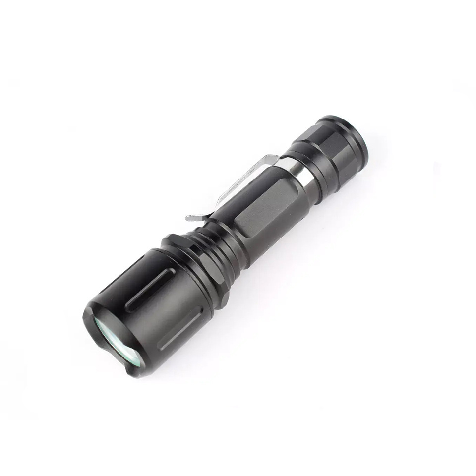 Super bright outdoor rechargeable strong light USB L2 LED tactical flashlight