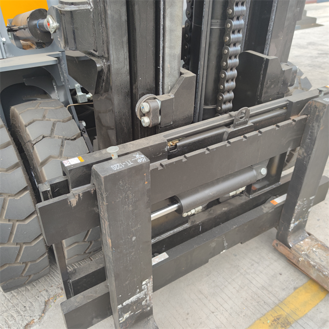 Chinese Container Heavy Duty Cushion Tire Forklift Gk35 Cpcd50 Fd20t 15 16 35 2.5 10 45t 12 T 1/1.5/2/3/3.5/5 Tons Mini 5000lbs