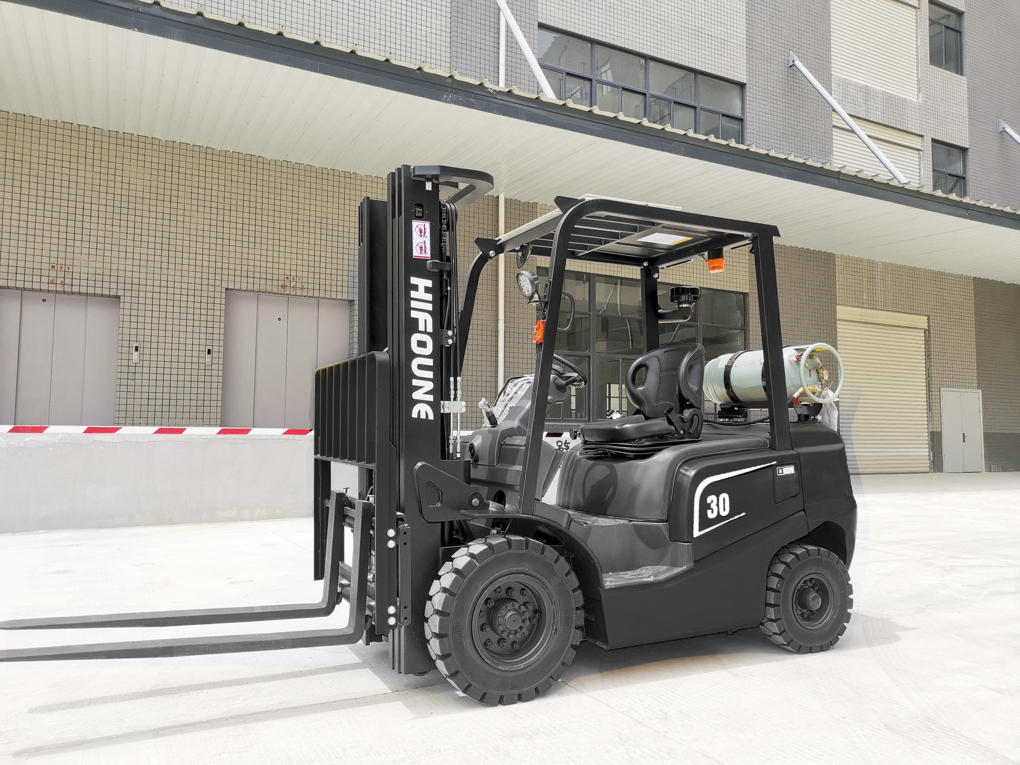 China MANUFACTURER Gas propane MONTACARGA 2t 2.5t 3t 3.5t 4t japanese engine lpg forklift FOR SALE