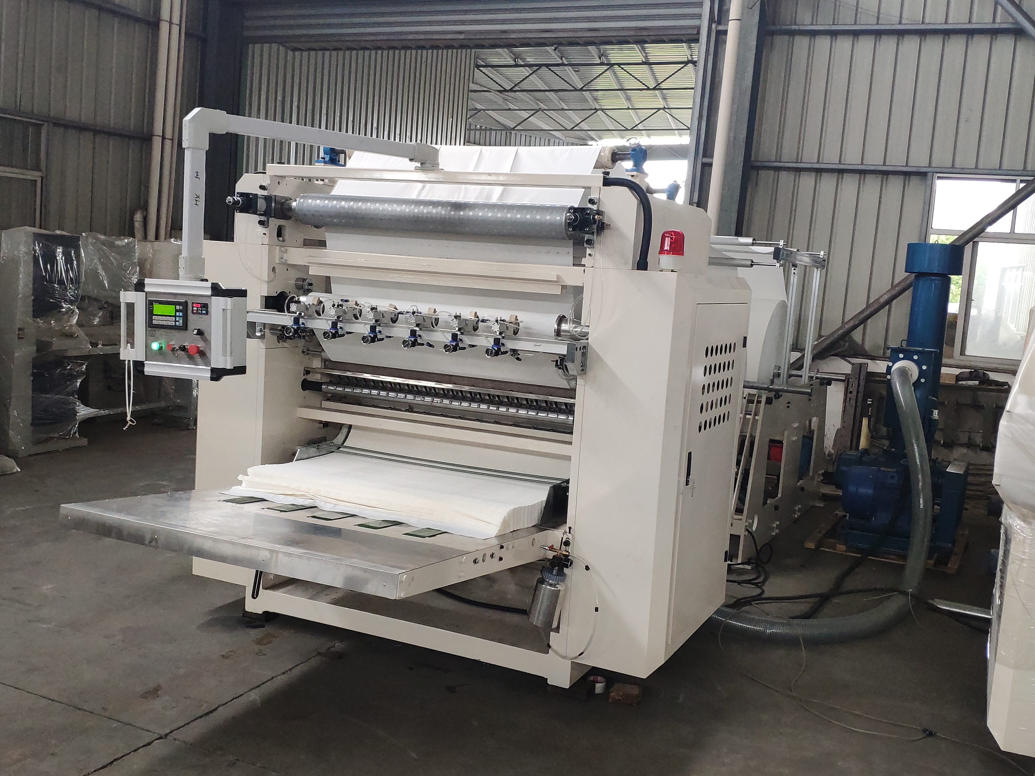 Full automatic facial tissue paper making machine