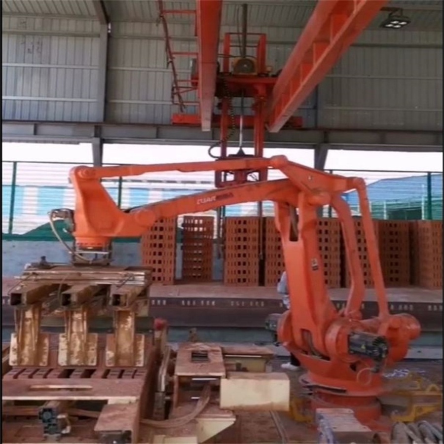 Brick Making Machinery Brick Wrap and Sealer Shipped Bricks