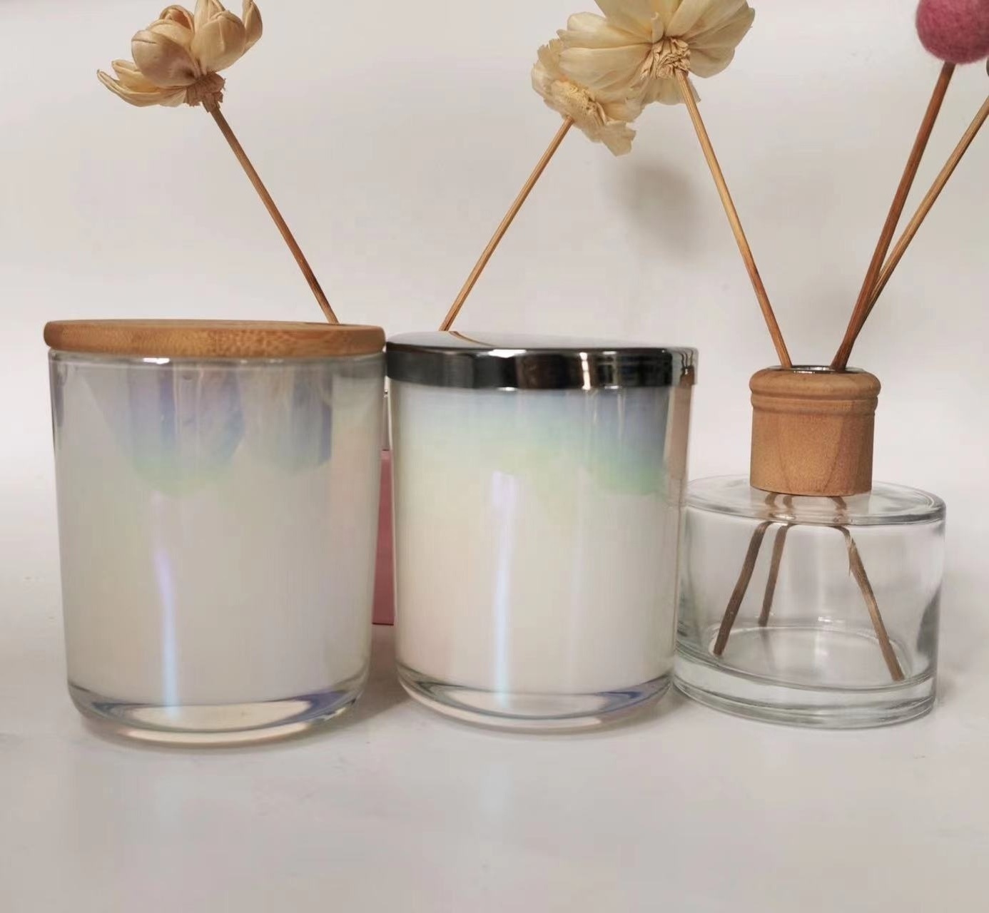 Luxury Candle Jars Wholesale Iridescent 8oz 10oz 12oz Electroplated Glass Candle Vessel with Lids for Scented Candles Home Decor