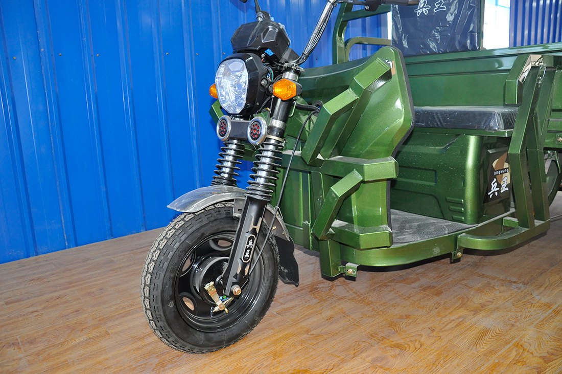 Low Price 3 Wheeled Chinese Electric Motorcycle Cargo Tricycles for Adults