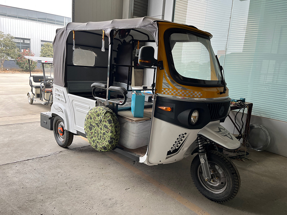 Energy solar electric drive e pedicab rickshaw 1500w electric rickshaw tuk tuk tricycle for passenger