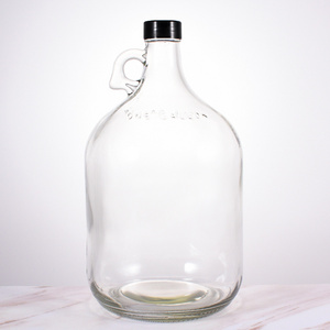 Wholesale 0.5l 1L 2L 3L 5l  One Gallon Beer Growler Jug California Wine Glass Bottle with Handle and Black Plastic Screw Cap