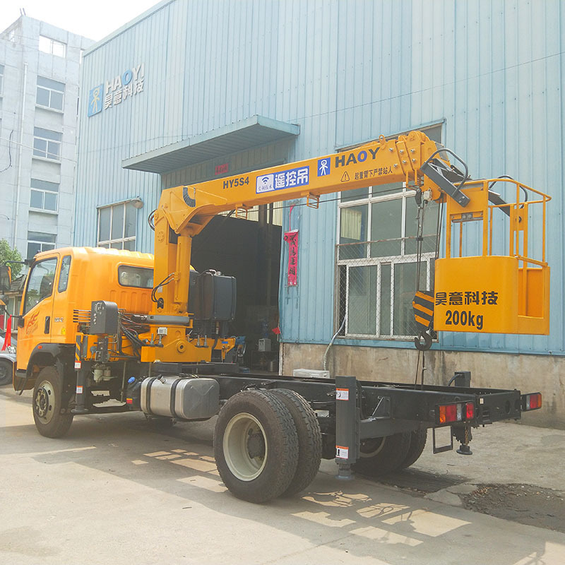 China Hot Selling's 5 Ton Telescopic Hydraulic Manipulator Truck Mounted Crane