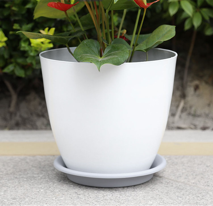 White Modern Flower Pots Planters Plastic Wall Garden Plastic Planters