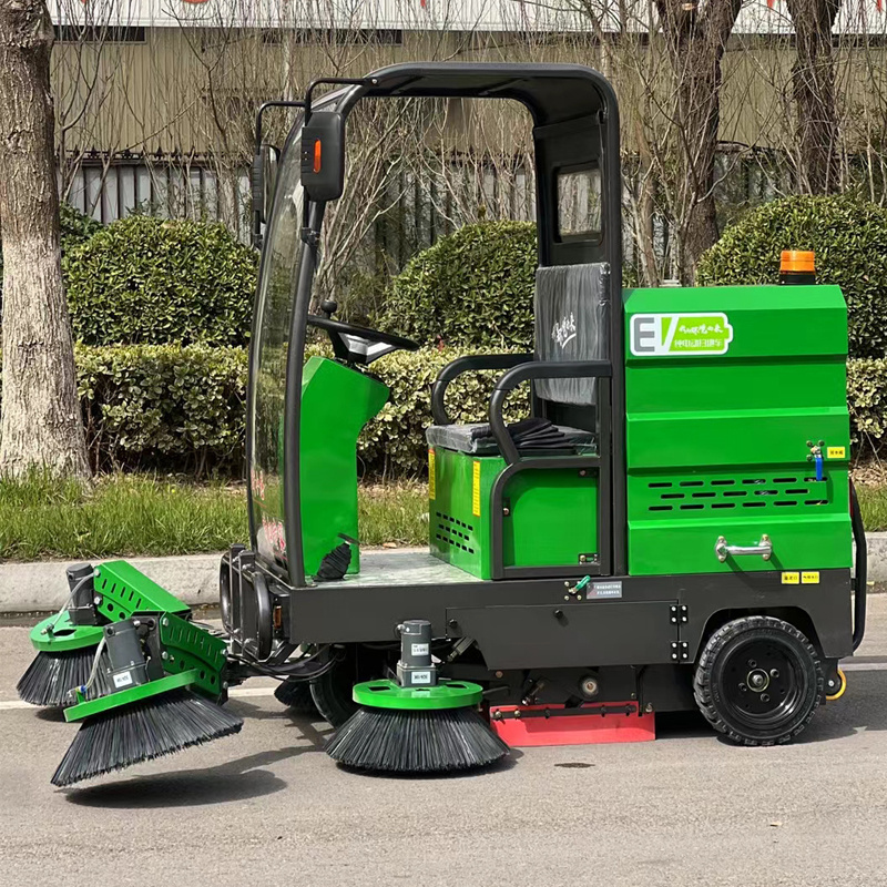 Wholesale High Efficiency Ride-on Road Sweeper Artificial Grass Sweeper Dust Removal Road Floor Sweeper SDC-2200