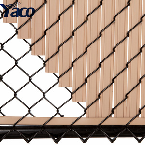 Bottom locking winged chain link fence slats privacy screen