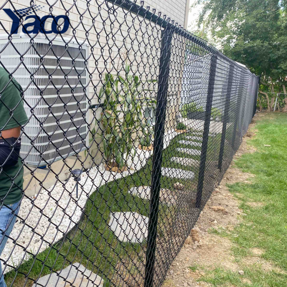 Used 9 gauge  galvanized cyclone pvc coated used wire fence chain link fence with  accessories for garden