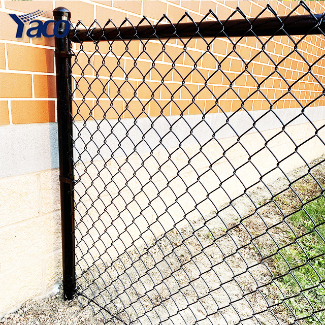 wholesale black PVC coated vinyl chain link fabric farm yard fence / 6ft 7ft 8ft galvanized diamond cyclone wire fencing roll