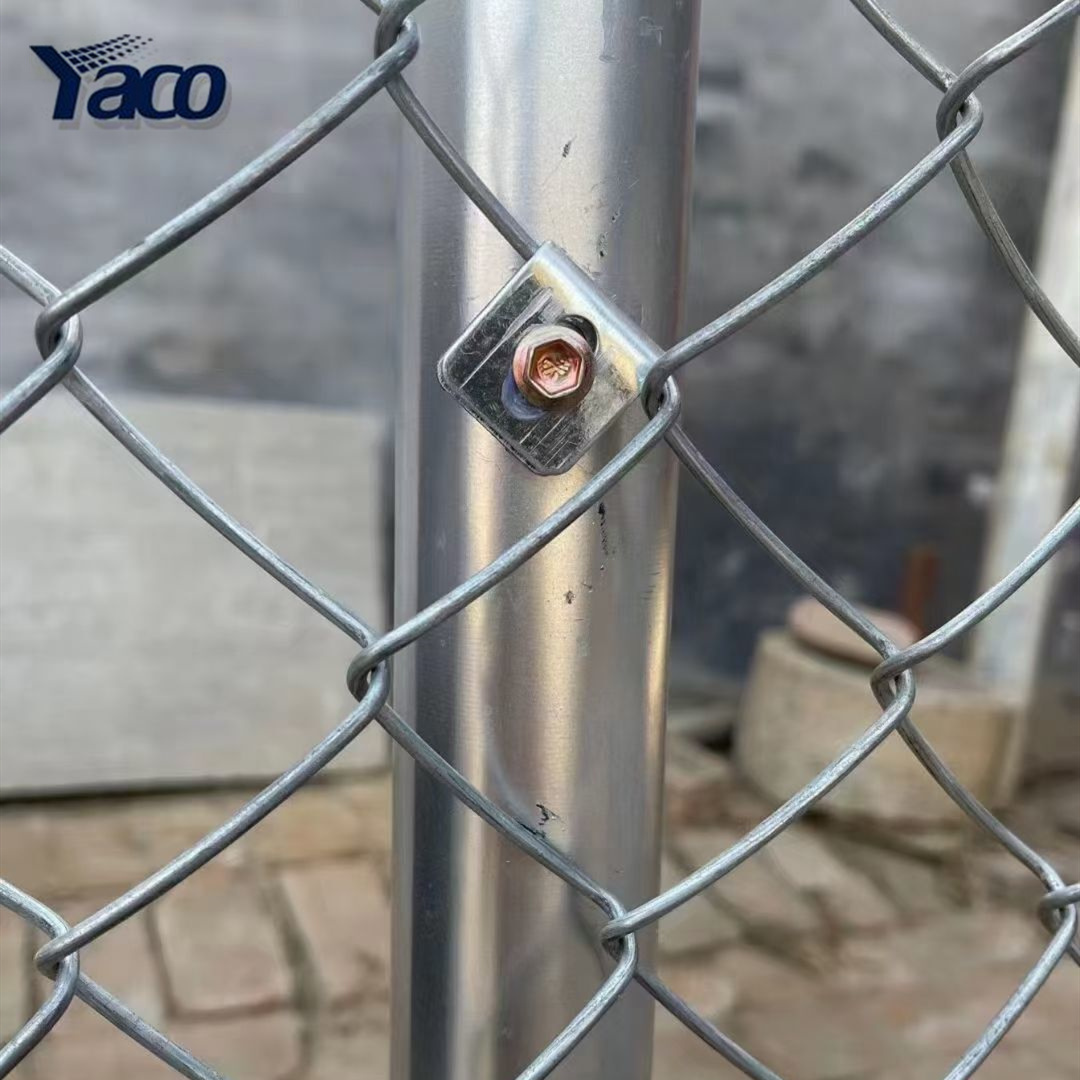 Factory direct galvanized chain link fence Cyclone Mesh Fence for sale