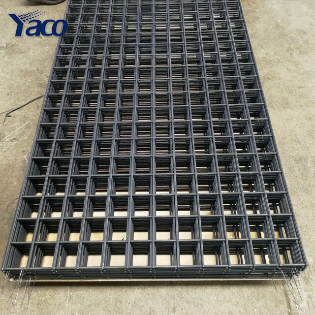 Galvanized welded wire mesh panel for dog kennel and chicken fly pen