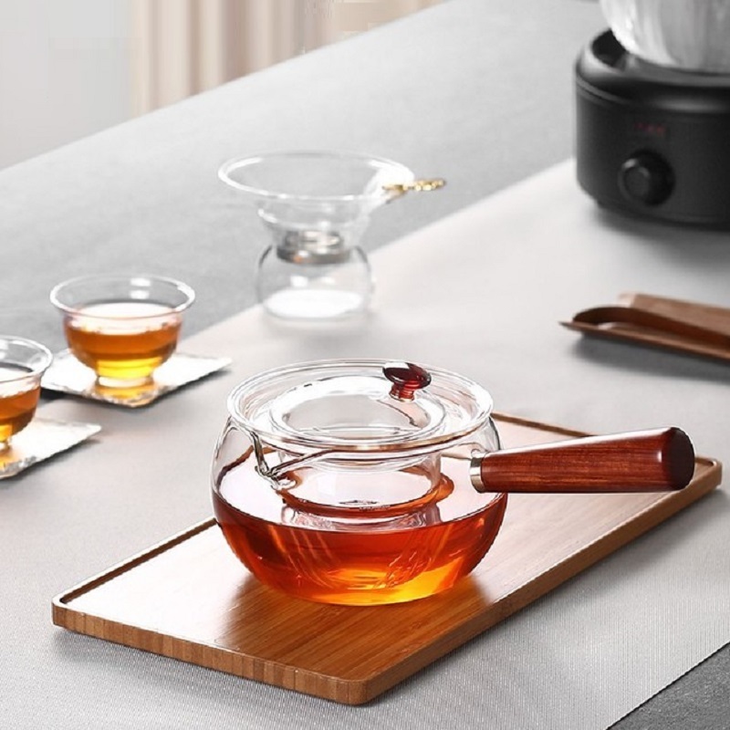 Luxury Small High Borosilicate Glass Tea Set Hot Water Pot Teapot with Wood Handle