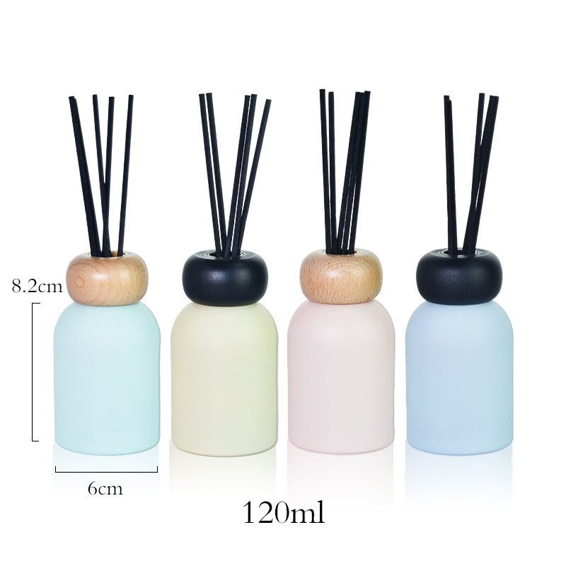 2024 New Fragrance Glass Bottle Natural Essential Oil Aroma fireless aromatherapy Reed Diffuser With wooden lid Sticks Gift Set