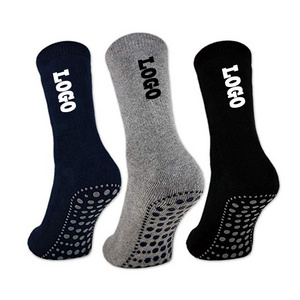 Anti slip indoor gripsocks adult indoor sock with rubber silicone sole non slip skid socks wholesale