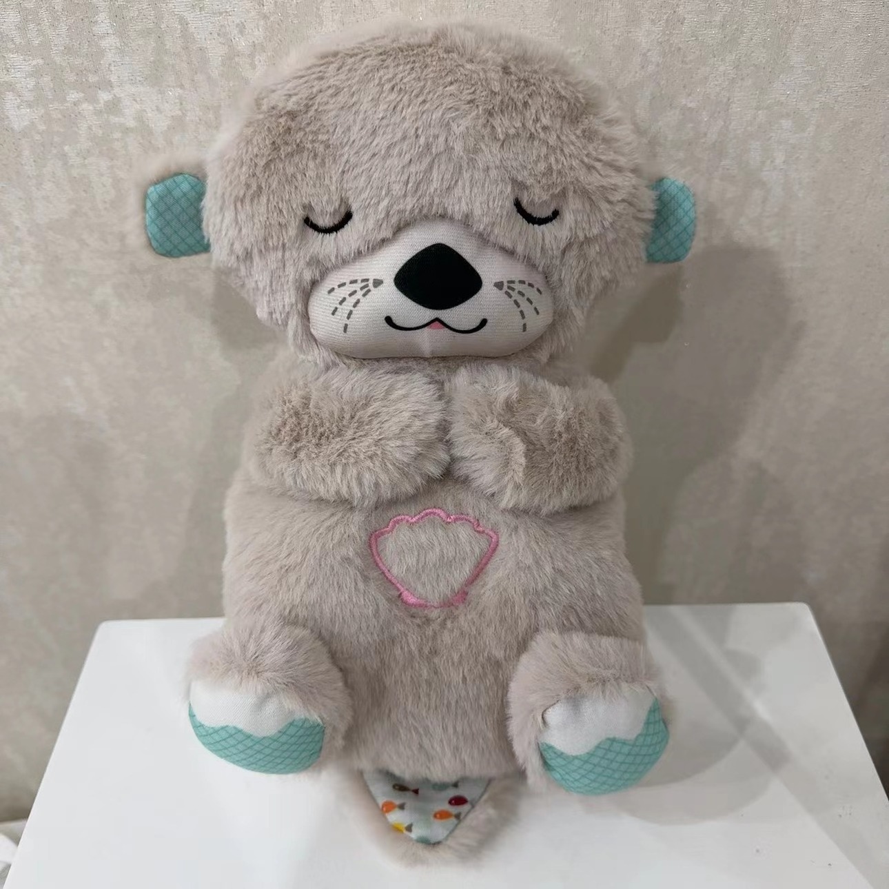 2024 Hangable Music Lights & Rhythmic Portable plush sleep soother and Snuggle Otter Sleep Buddy Sound Machine Breathing Otter