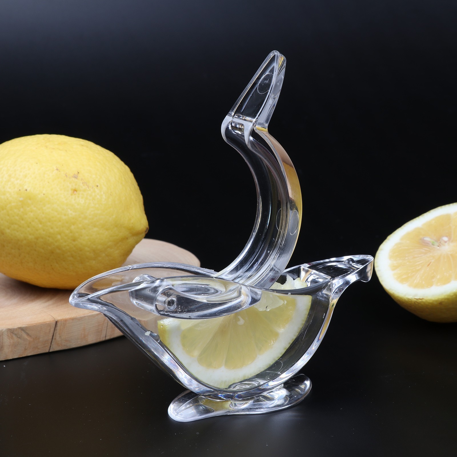 Acrylic Glass Portable Transparent Fruit Elegance Bird Shape Hand Manual Juicer Lemon Squeezer for Orange Lemon Lime