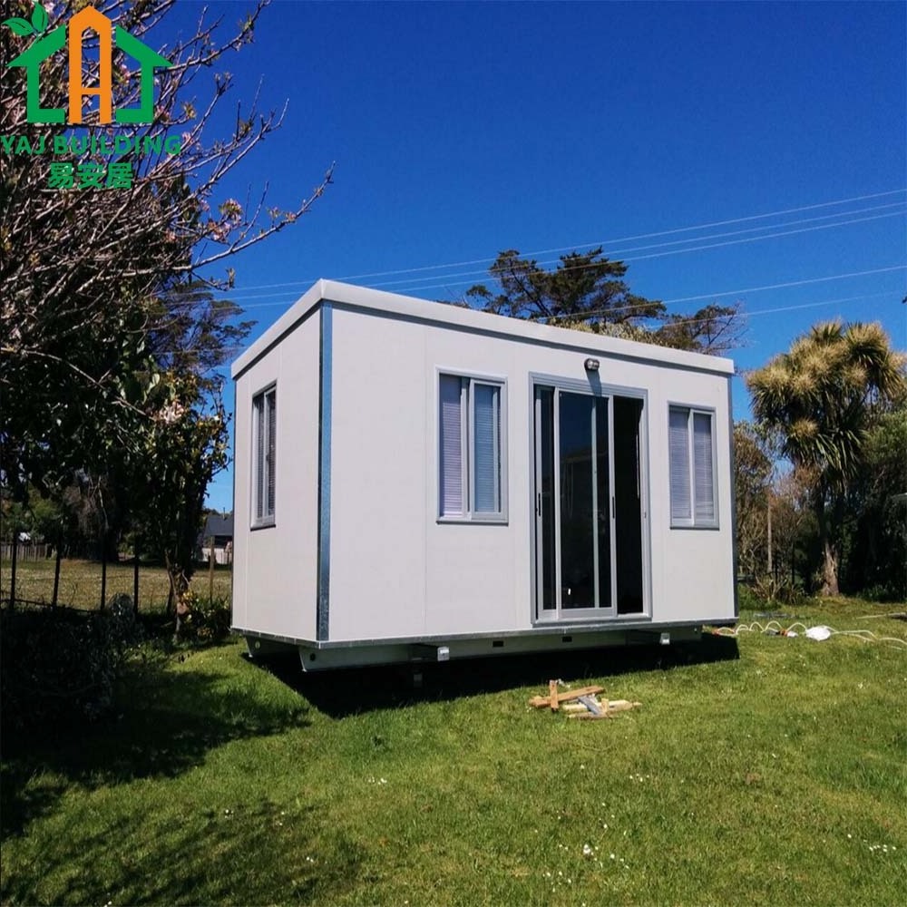 Factory Customized prefbr hous cabin prefabricated tiny shop bedroom and living room container mobil house luxury container