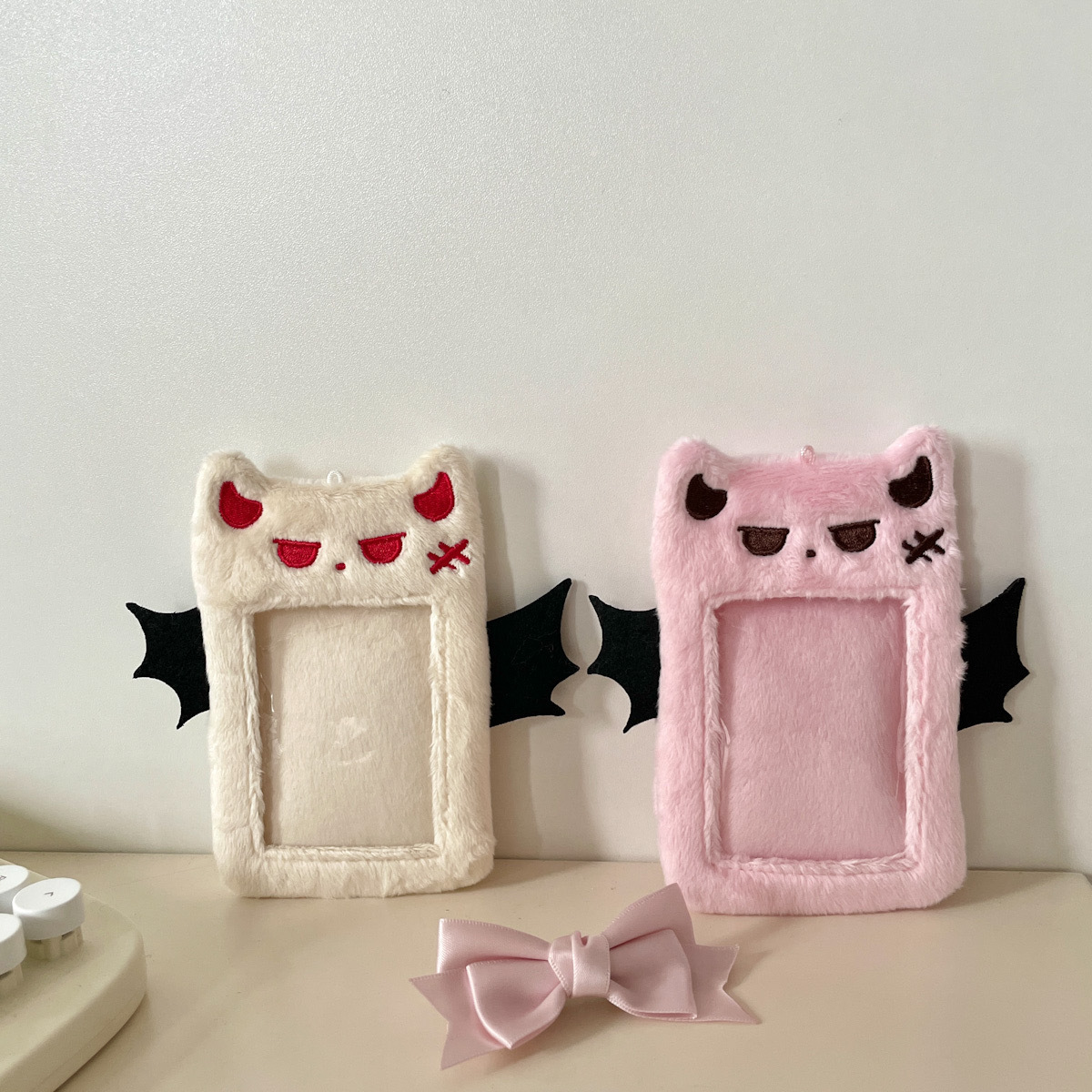 Custom Design Kawaii Plush Photo card Holder Bat Demon Cartoon Cute Doll Fluffy Mini Keychain Plush Kpop Card Holder Pouch