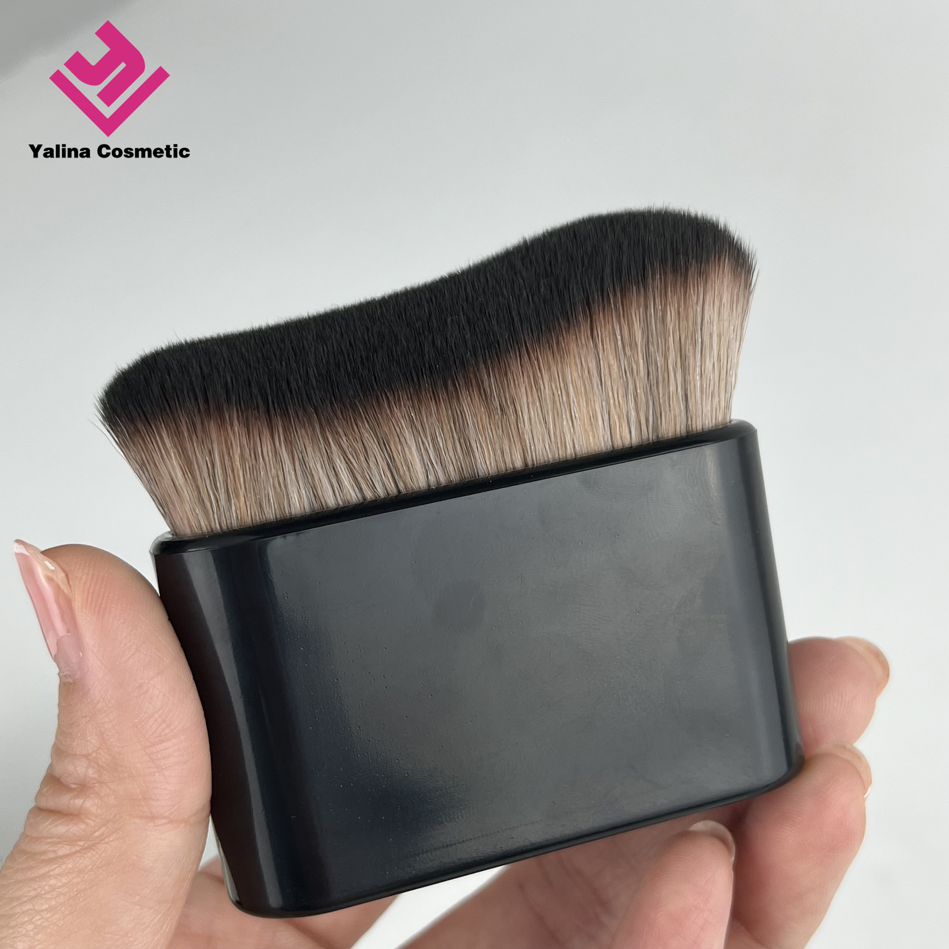 Best Seller Wholesale Kabuki Cosmetic Single brush Best Quality Vegan Magic Big Flat Style Foundation Body Brushes