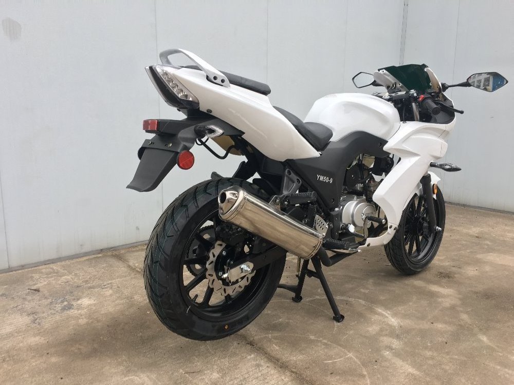 GOOD SELLING WHITE COLOUR 50CC SPORT MOTORCYCLE