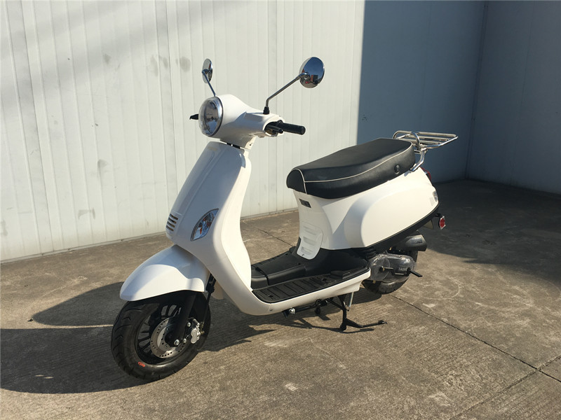 Factory OEM White mini 50cc gas scooter