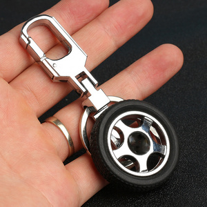 Wholesale Unisex Rubber Keychain Cars Tire Rotating Car Pendant Metal Key Ring Car Tyre Keychain