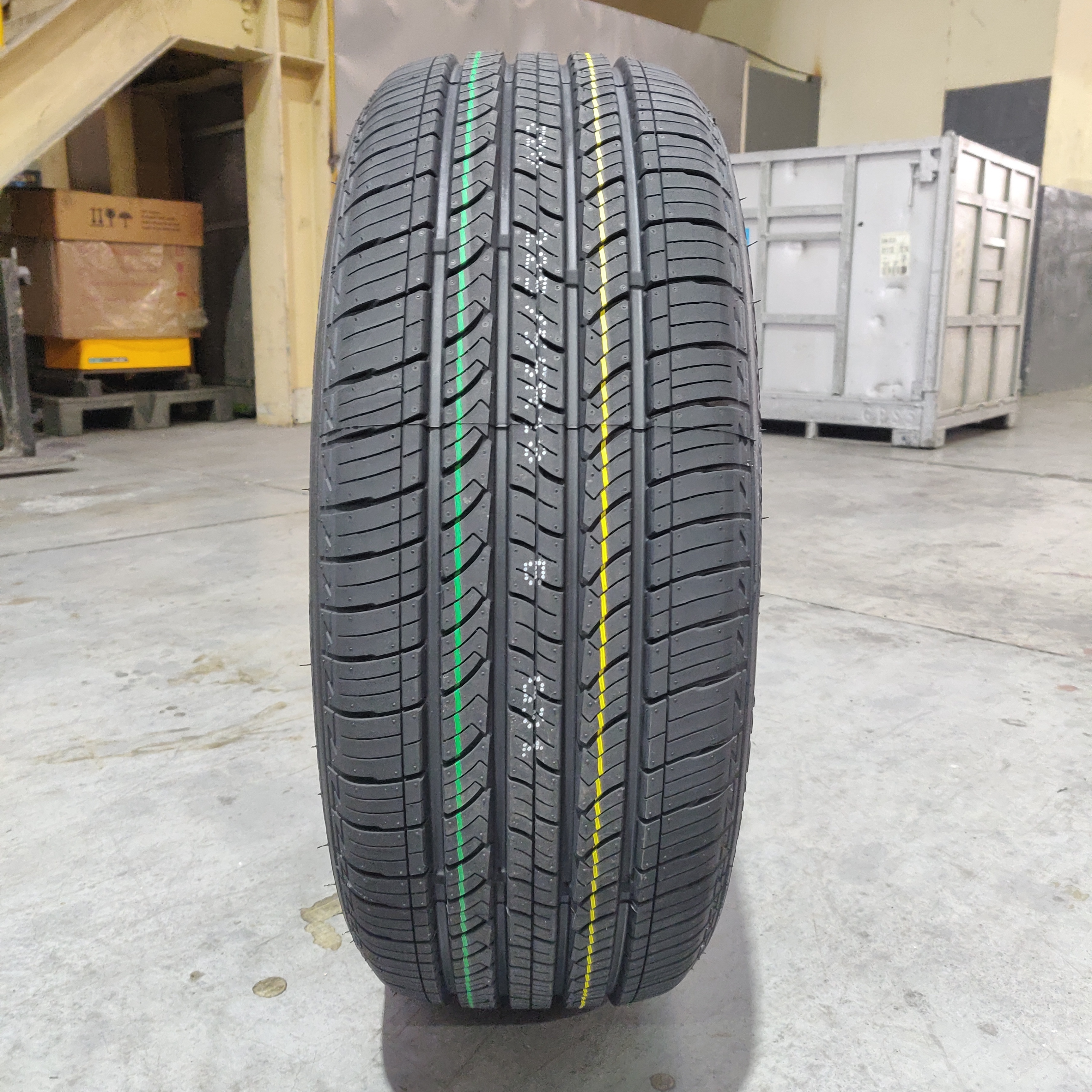 DURATURN NEOLIN High Performance 215/55R17 SUV Tire