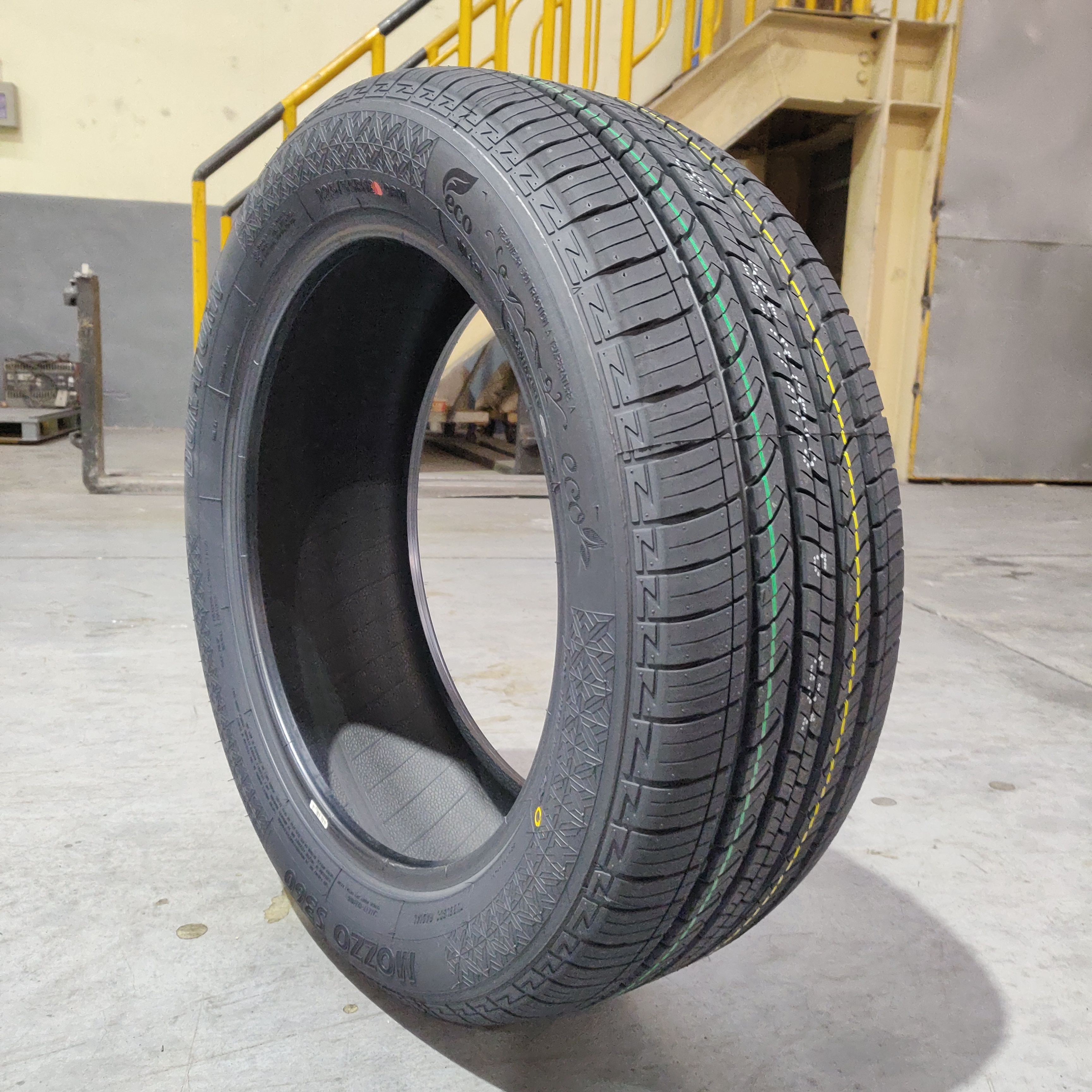 DURATURN NEOLIN High Performance 215/55R17 SUV Tire