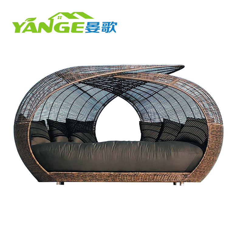 Big rattan daybed with canopy outdoor wicker nest sunbed